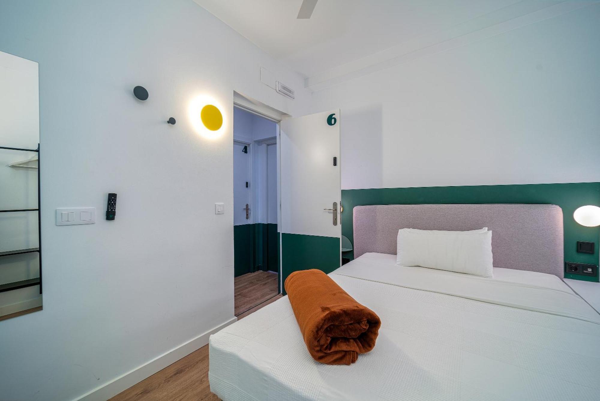 Hotel Angelito MAD Madrid Esterno foto