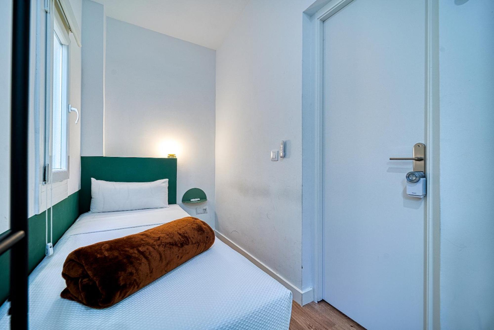 Hotel Angelito MAD Madrid Esterno foto