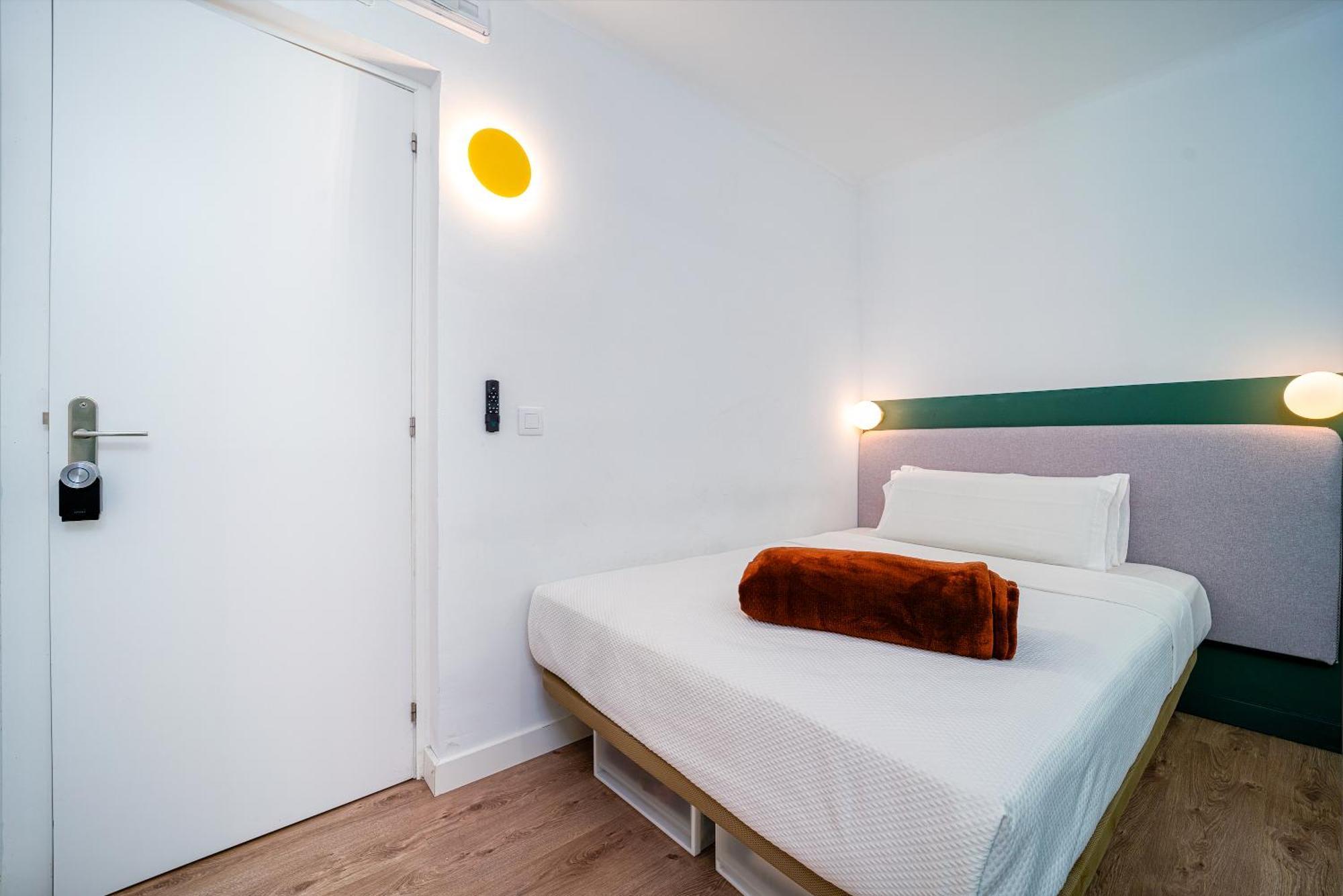 Hotel Angelito MAD Madrid Esterno foto